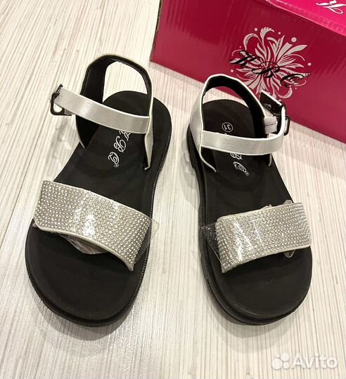 Сандалии (босоножки) новые