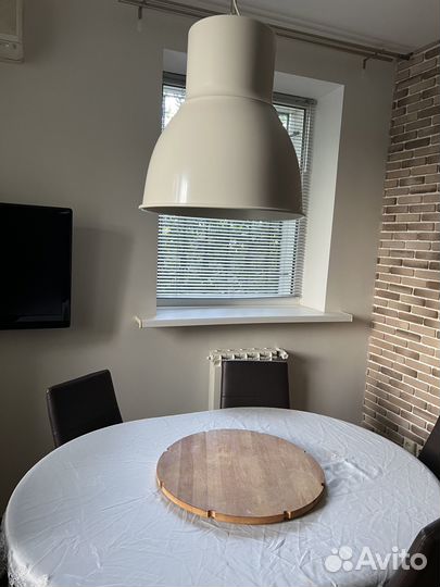 Крутящийся круглый столик Икеа