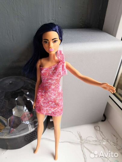 Кукла Барби fashionistas 143