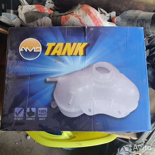 Бачок омывателя Skoda