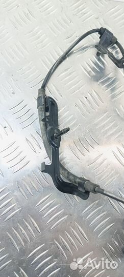 Датчик abs задний Toyota Avensis AZT255