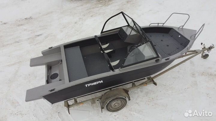 Моторная лодка триера 420 Fish Комфорт
