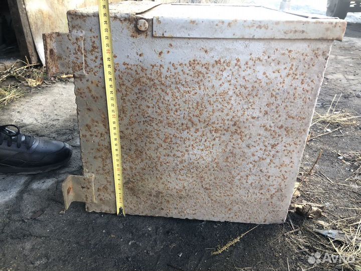 Ящик для инструмента металлический