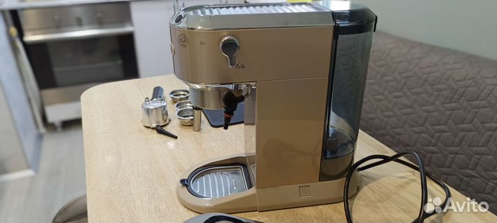 Кофемашина delonghi