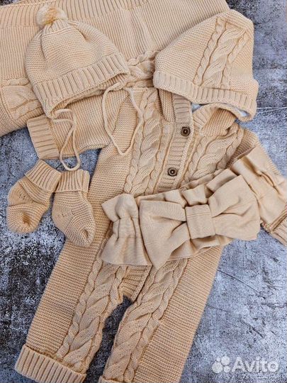 Комплект на выписку для девочек и мальчиков