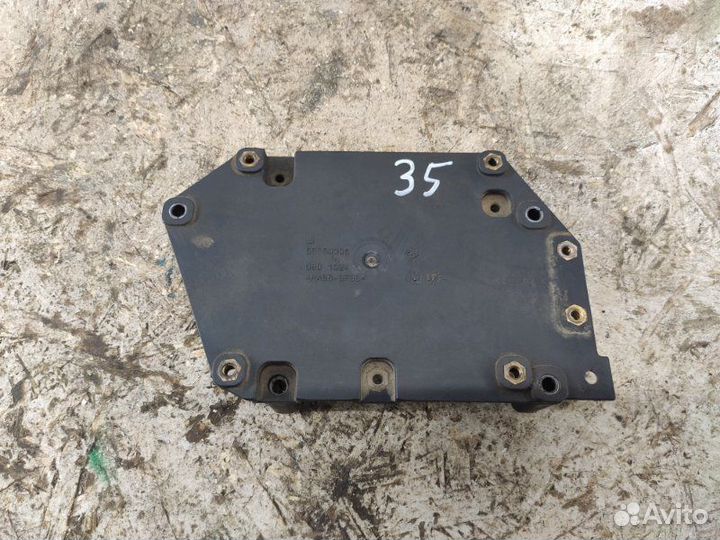 Кронштейн блока управления двигателем Opel Zafira