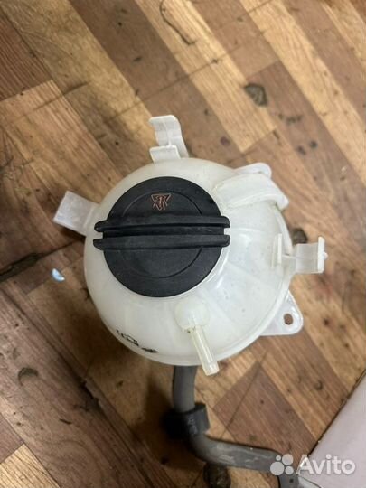 Расширительный бачок Skoda Yeti 1.6 CWV 2015