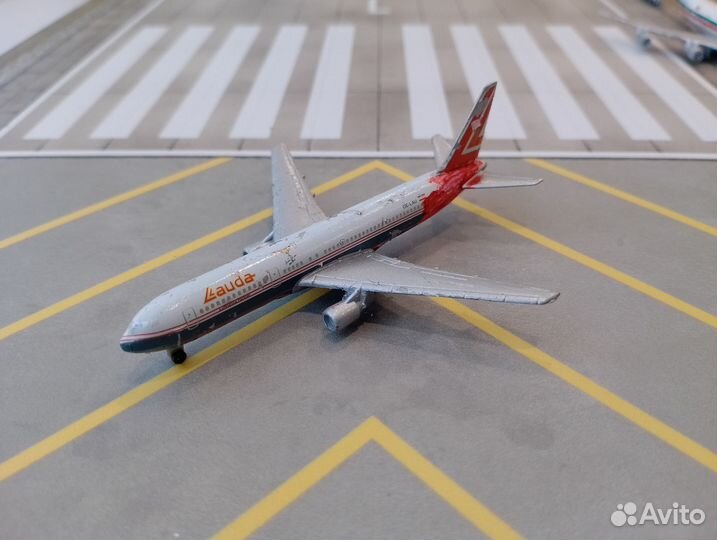 Самолёт Boeing 767-300 