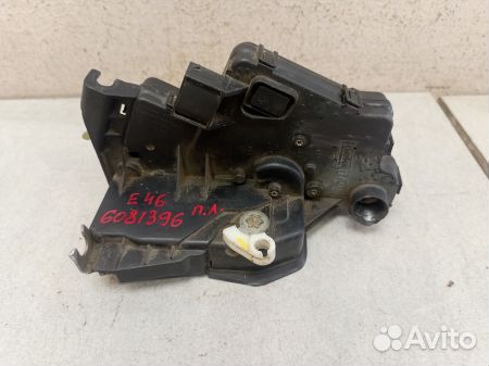 Замок двери передней левой