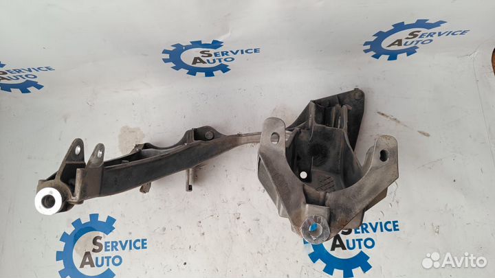 Porsche Boxter 13- Крепление задней балки LH 0335