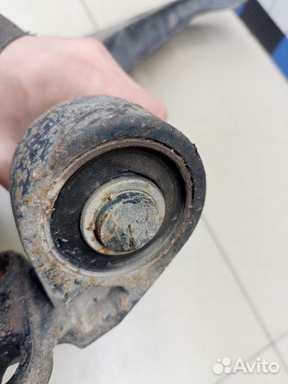 Рычаг передний правый Almera Classic (B10) 2006-20