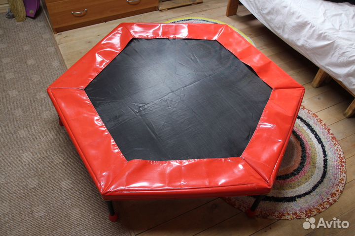 Детский батут с сеткой