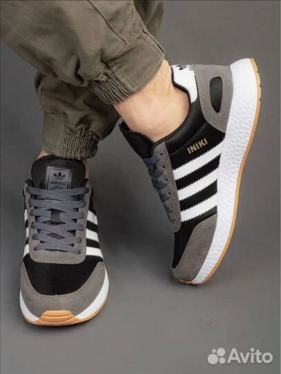 Кроссовки Adidas iniki