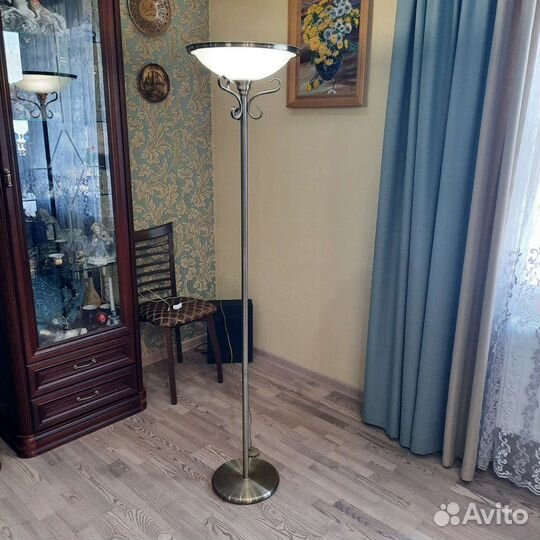 Люстра 2шт. И торшер