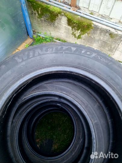 Roadstone Winguard Sport 215/60 R17