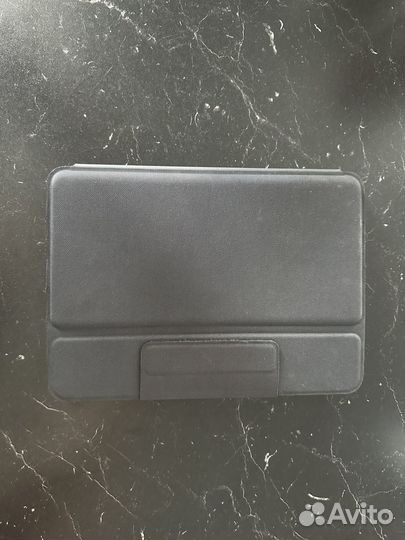 Logitech Rugged Folio (чехол-клавиатура) для iPad