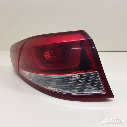 Фонарь задний наружный левый Kia Rio