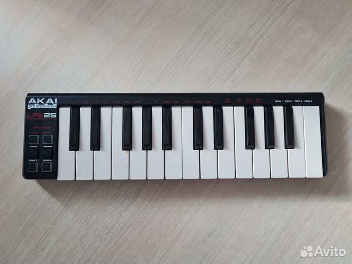 Akai lpk25 midi. Мидии клавиатура