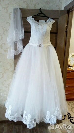 Платье свадебное