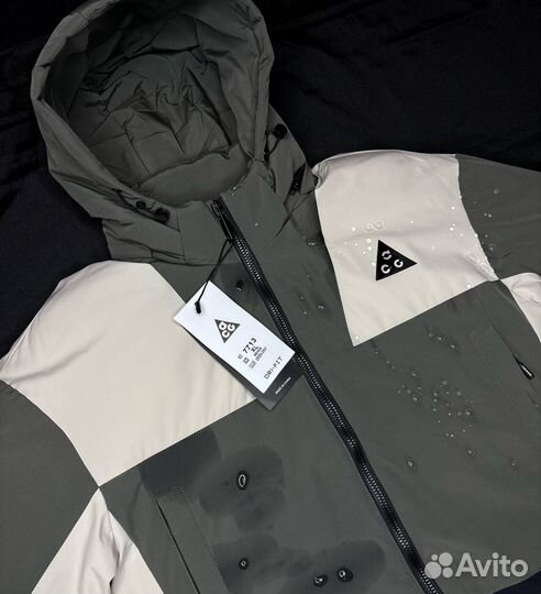 Зимняя куртка Nike ACG (водоотталкивающая)