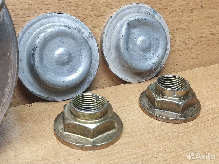 Ступицы задние, Mazda 626 GF