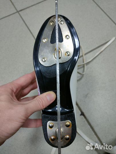 Коньки фигурные 35 размер