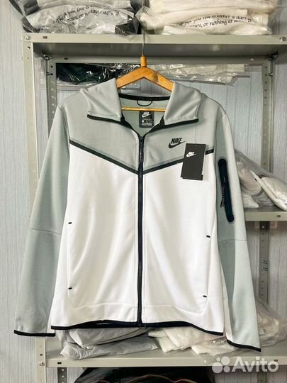 Зипка Nike tech fleece