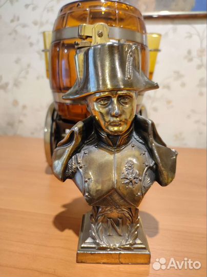 Винтажная зажигалка-сувенир бюст Наполеона
