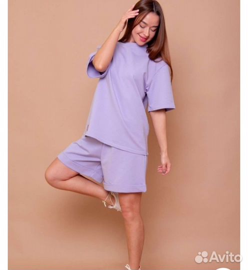 Костюм женский новый