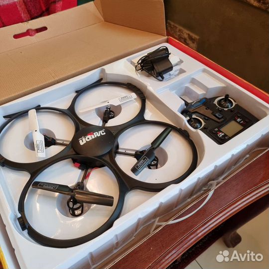 Квадрокоптер новый в коробке