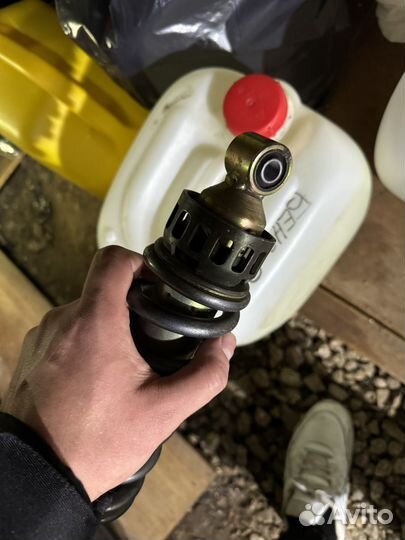 Амортизатор задний suzuki