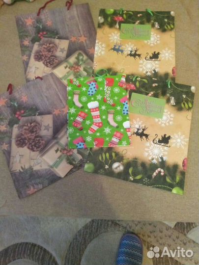 Пакет бумажный подарочный