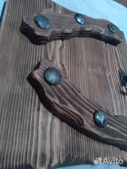 Ключница настенная из дерева