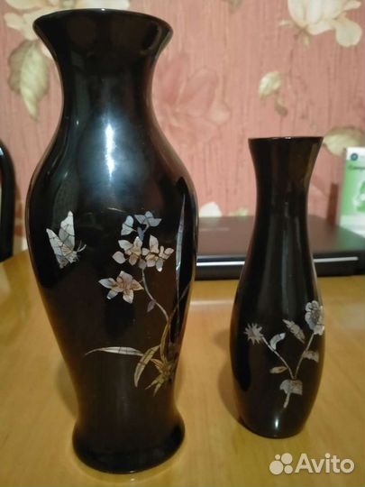 Две вазочки из дерева с перламутром