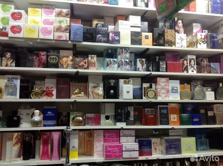 Парфюмерия. Версаче. Манталь. Лакост и другие