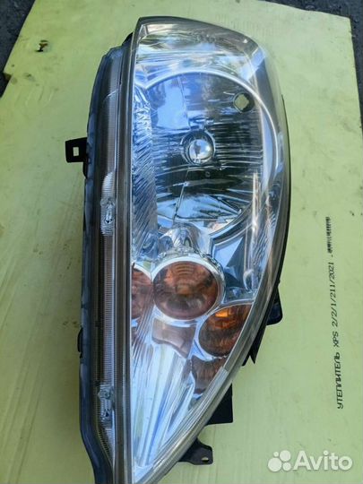 Фара передняя lancer 9
