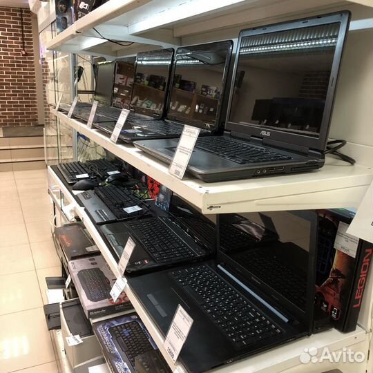 Ноутбуки в ассортименте