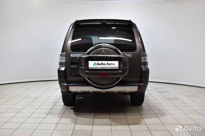 Mitsubishi Pajero 3.2 AT, 2012, 212 292 км