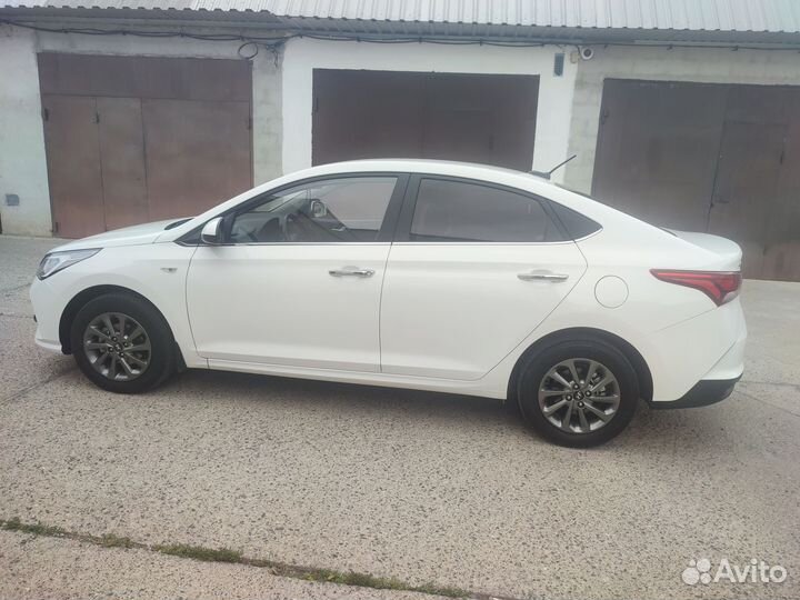 Hyundai Solaris 1.6 AT, 2021, 31 700 км