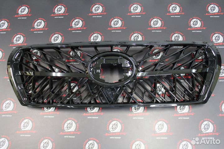 Решетка Land Cruiser 200 2012 +, дизайн TRD чёрная