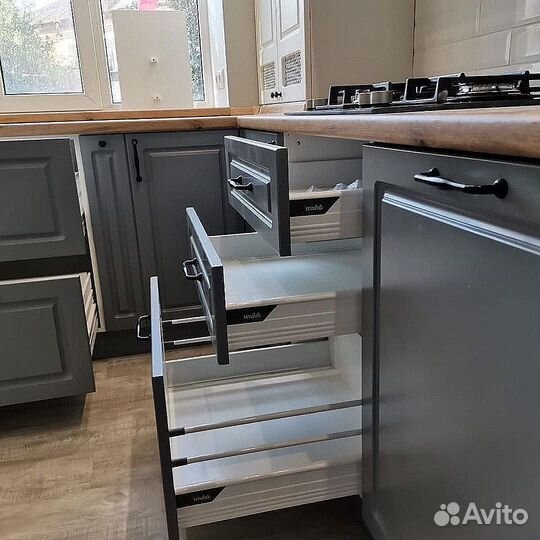 Кухонный гарнитур угловой