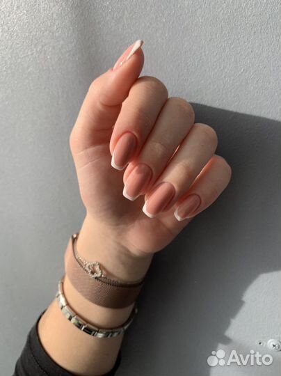 Маникюр педикюр