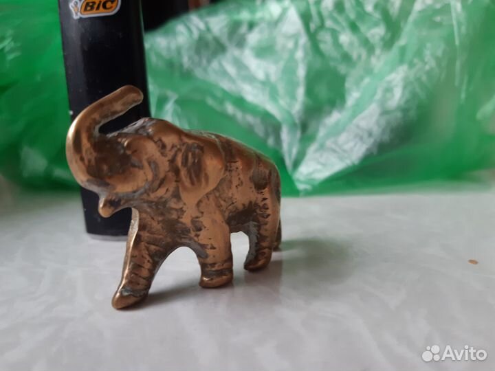 Старинный бронзовый слоник. Англия