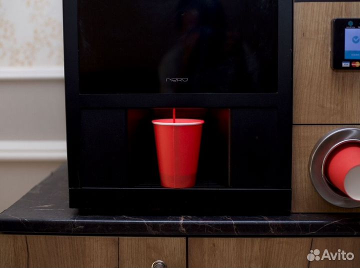 Стойка для кофейни самообслуживания