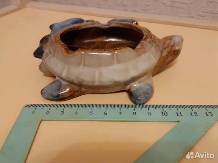 Подарок-Новая Пепельница в красивом цвете керамика