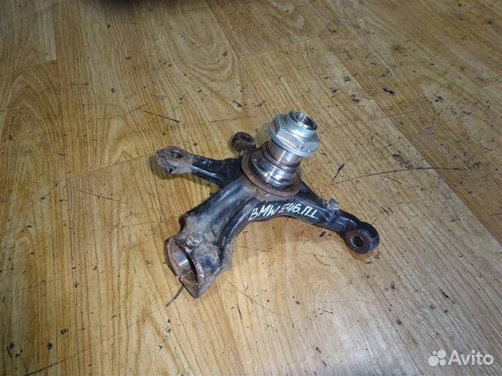 Кулак поворотный передний левый BMW 3-серия E46 1