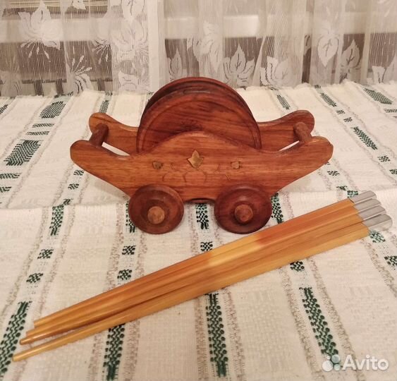 Деревянные подставки и палочки