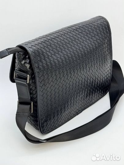 Сумка почтальон мужская кожаная Bottega Veneta