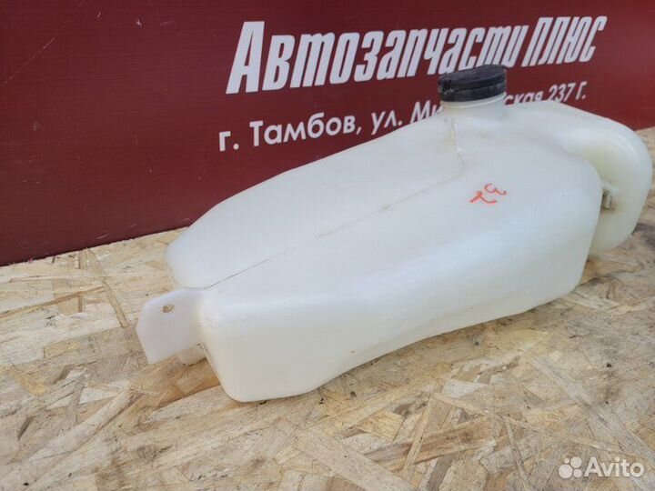 Бачок омывателя Renault Logan