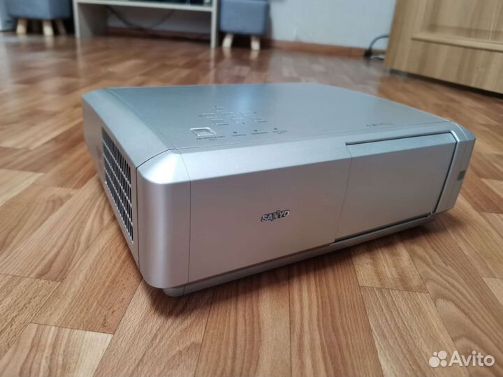 Проектор sanyo plv-Z5